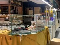 Vitrinas y urnas - 00